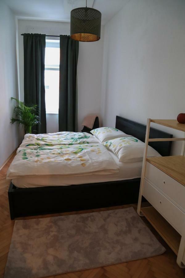 Lovely Apartment In The Heart Of غراتس المظهر الخارجي الصورة