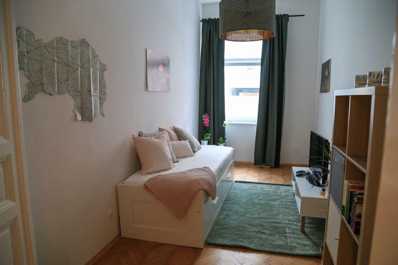 Lovely Apartment In The Heart Of غراتس المظهر الخارجي الصورة